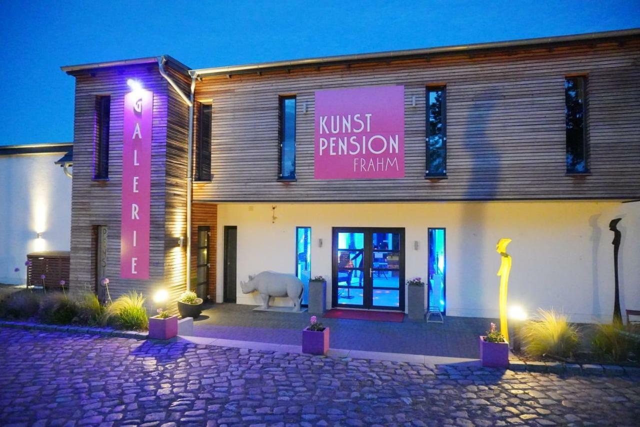 Kunst Pension Frahm Basthorst  Esterno foto